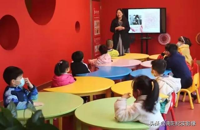 三八节幼儿活动手工美篇（小星星手工坊三八妇女节主题活动）(2)
